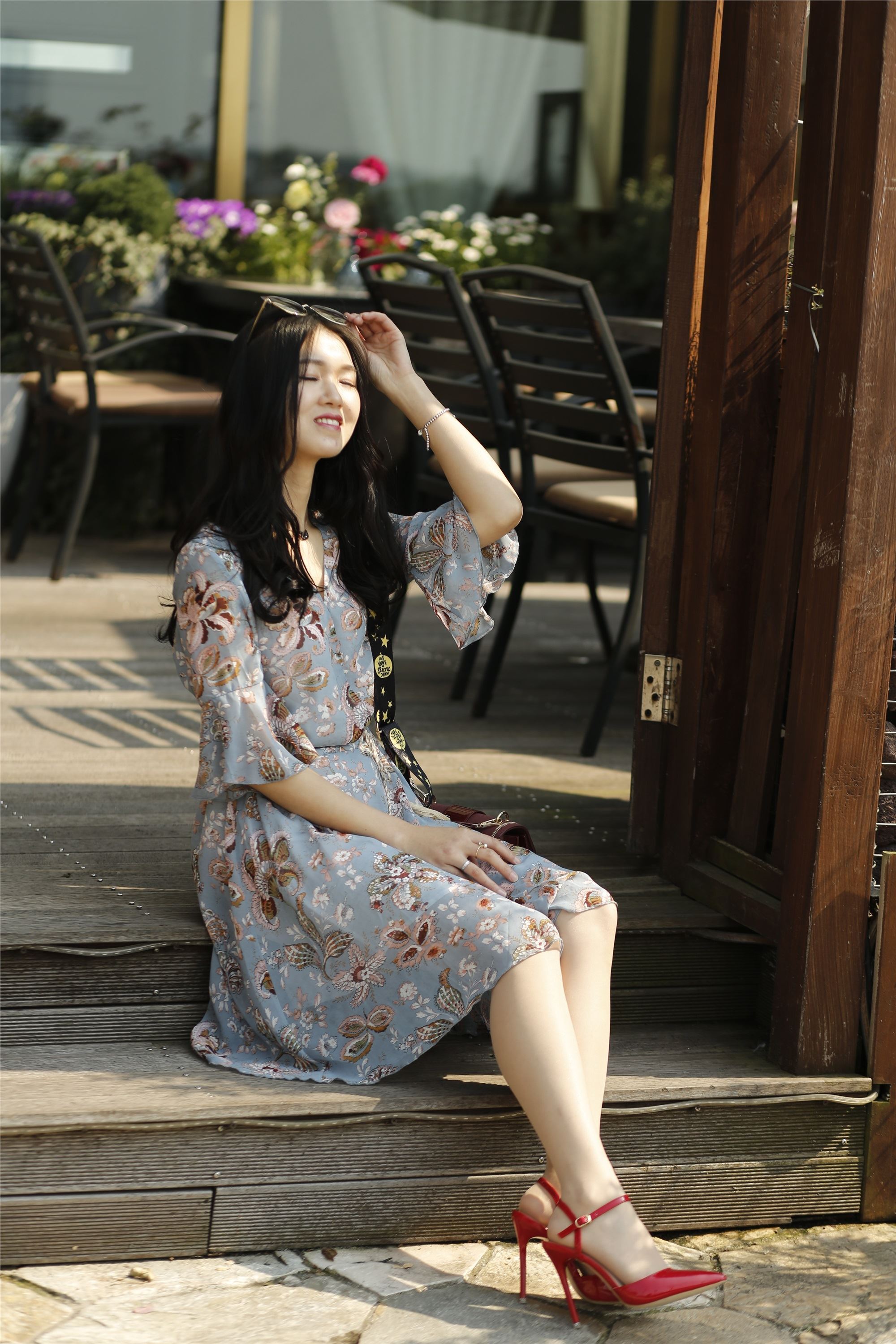 奈丝写真 NO.070 小敏-一字尖头红色单鞋